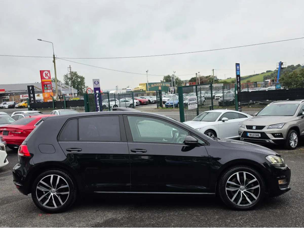 Volkswagen Golf 1.4 TSI AUTOMATIC -  ALCANTARA SEA - Image 2