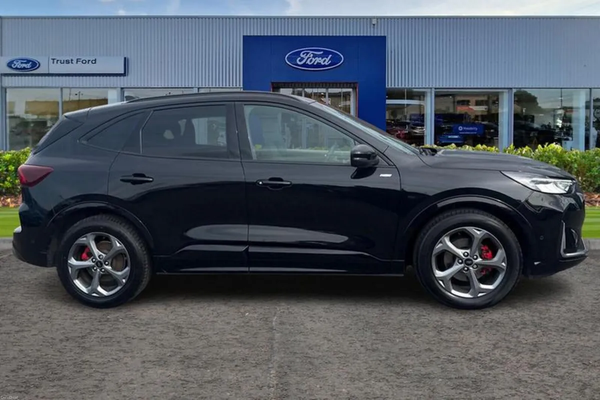 Ford Kuga 2.5 FHEV ST-Line 5dr CVT - Image 3