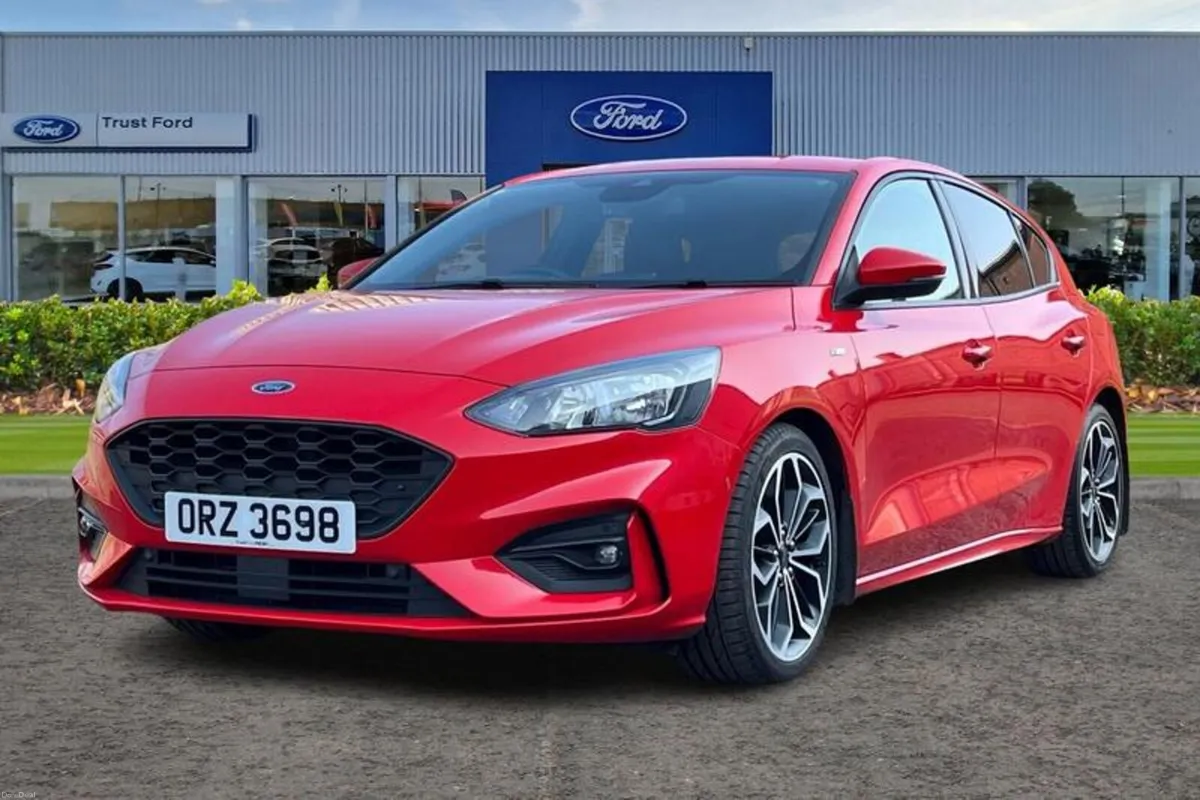 Ford Focus 1.0 EcoBoost 125 ST-Line X 5dr - Image 5