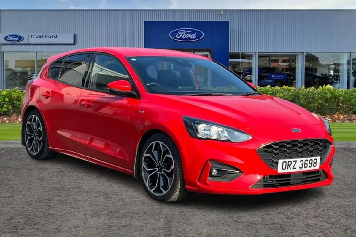 Ford Focus 1.0 EcoBoost 125 ST-Line X 5dr - Image 1