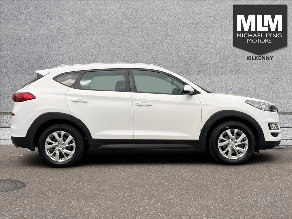 Hyundai Tucson ix35 Executive 1.6 Diesel 5DR - Image 5