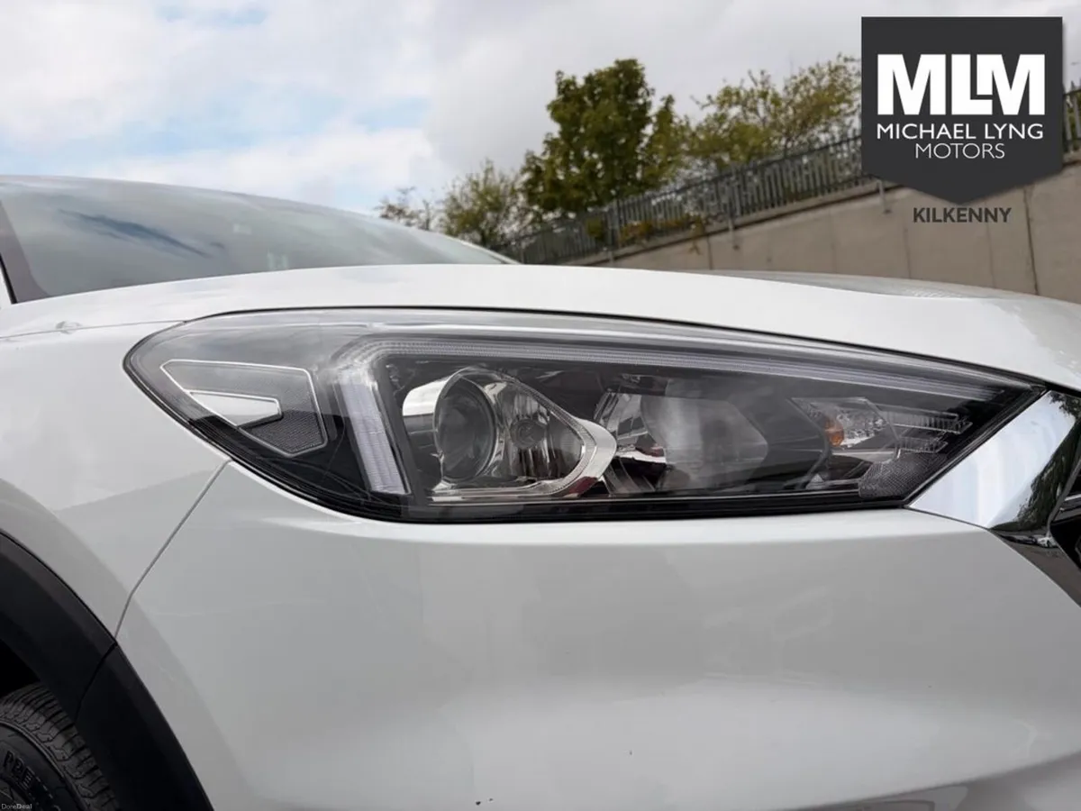 Hyundai Tucson ix35 Executive 1.6 Diesel 5DR - Image 4