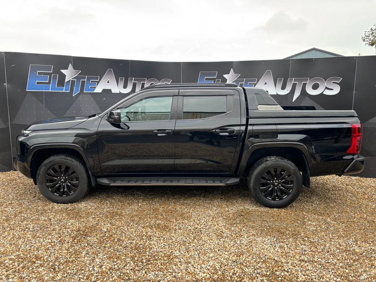 Mitsubishi L200 Triton Automatic 2024 HUGE SPEC!! - Image 5