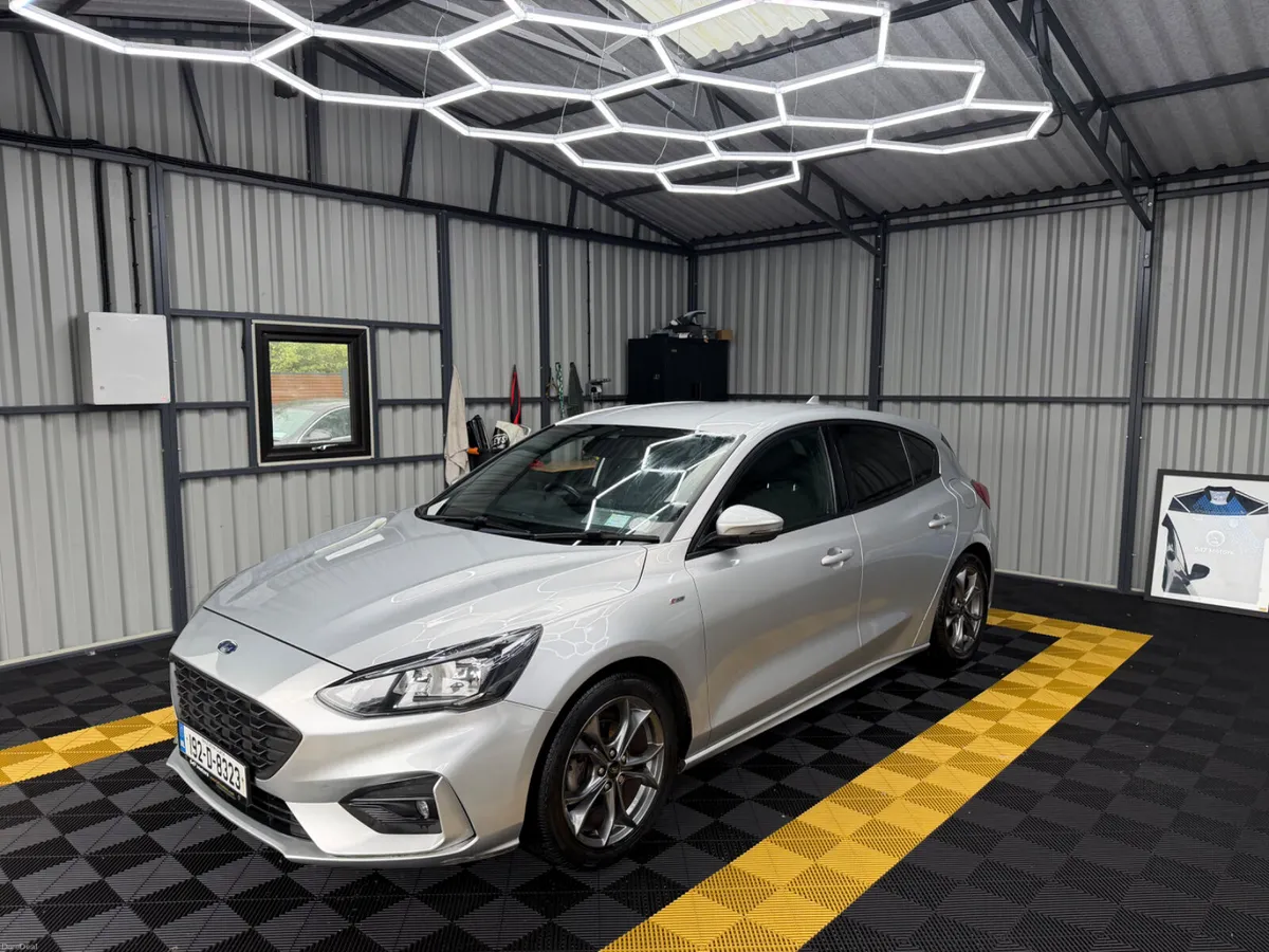 Ford Focus 2019 ST Line 1.0 Petrol - Image 1