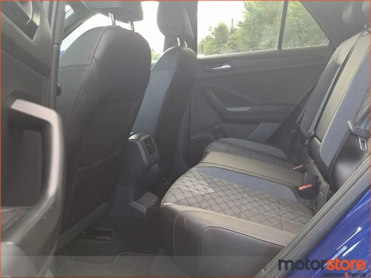 Volkswagen T-Roc 1.0 TSI 110HP R-Line - Image 5