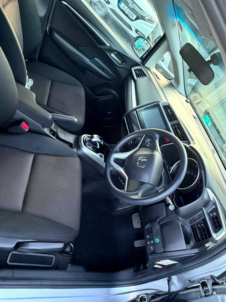 Honda Fit - Image 4
