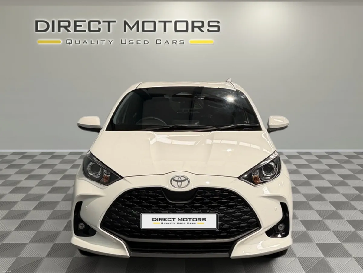 Toyota Yaris 1.5 HYBRID LUNA 4DR AUTO - Image 3