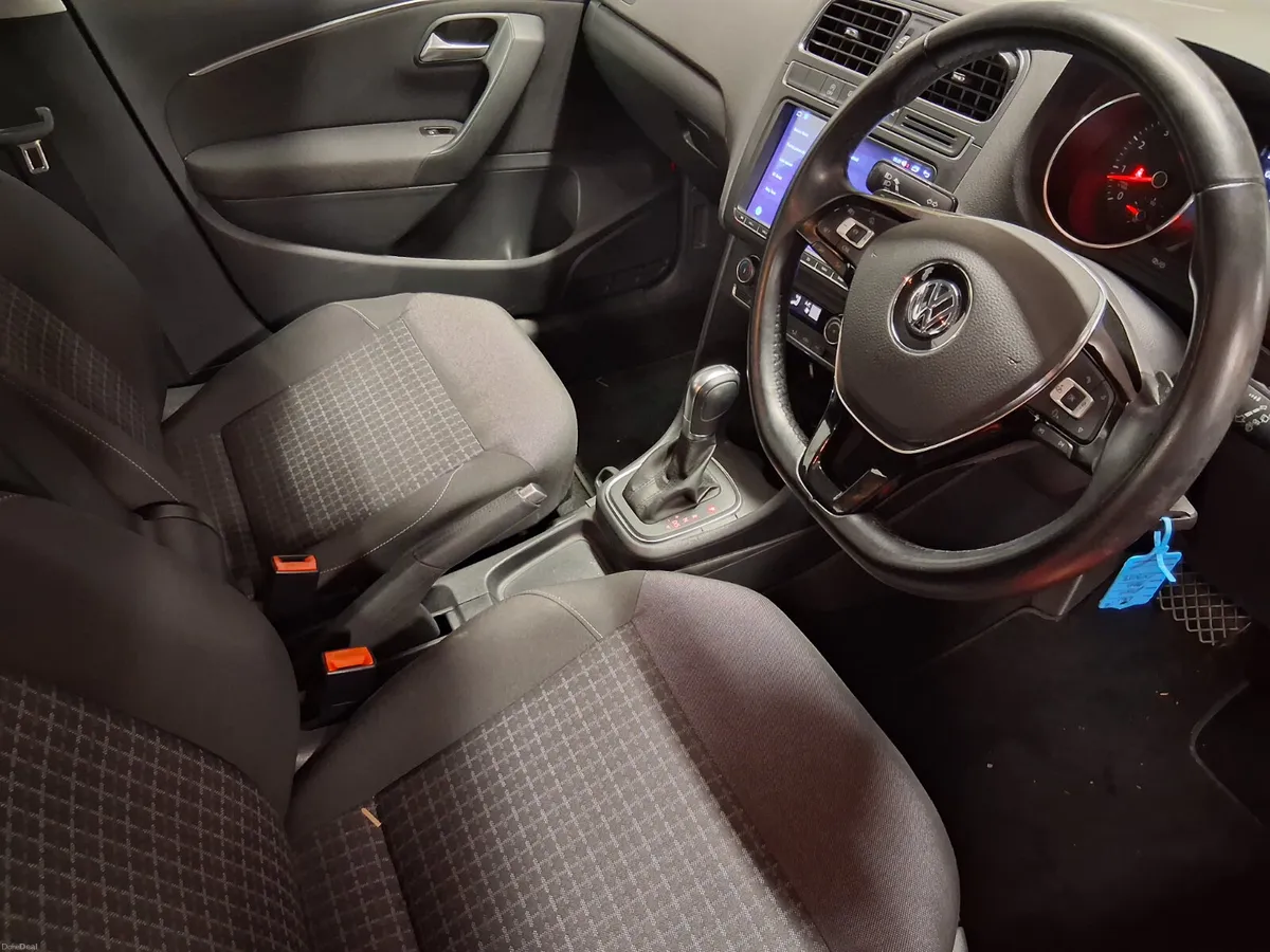 2016 Volkswagen Polo **LOW KMS - AUTO** - Image 4