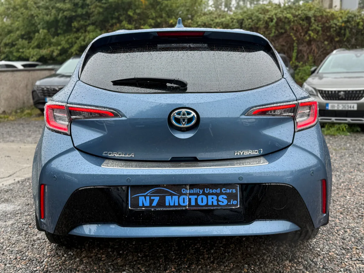 2022 Toyota Corolla 1.8 HYBRID LUNA  AUTO - Image 4