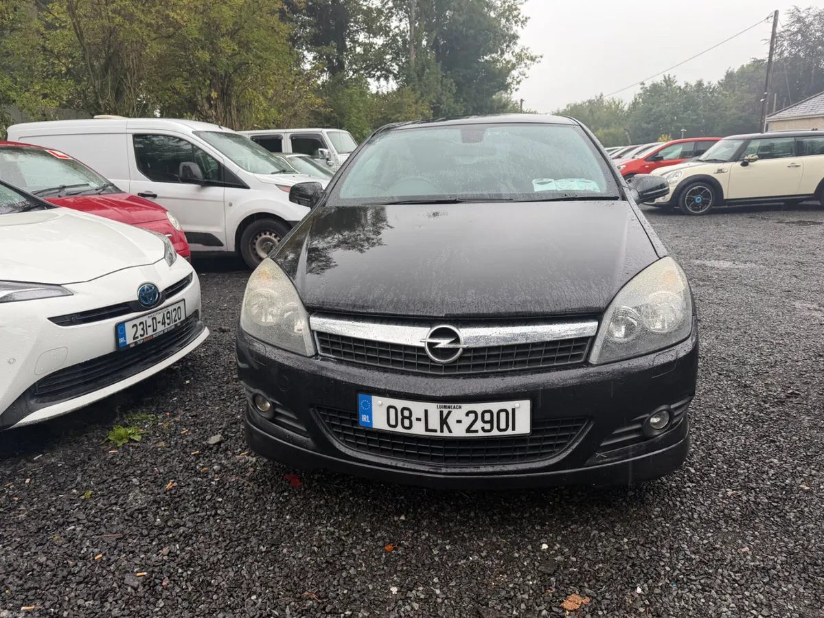 Opel Astra 2008 - Image 2