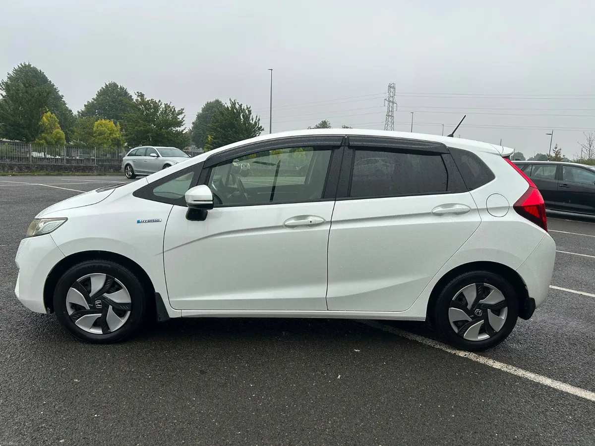 HONDA FIT 2015 HYBRID - Image 6