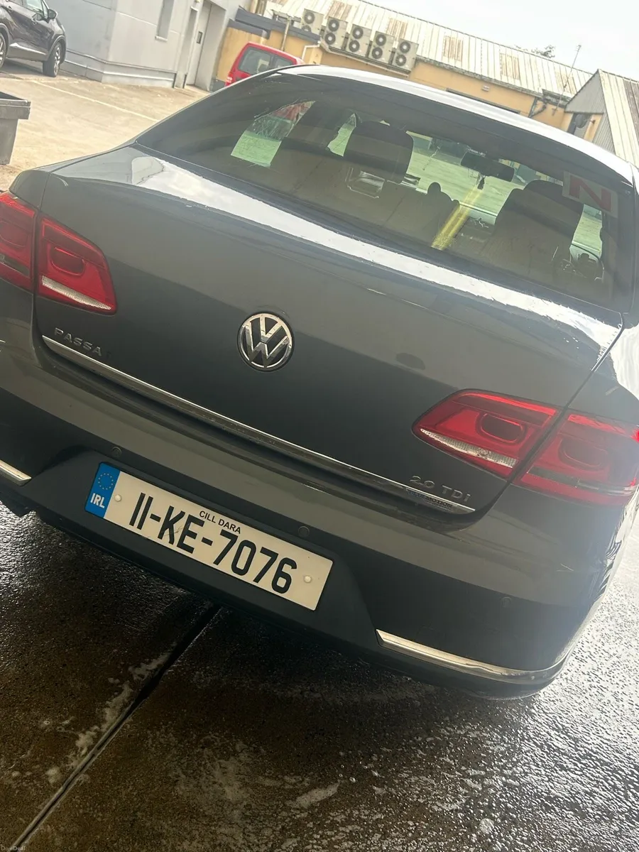 Automatic 2011 VW Passat 2.0L DSG - Image 3