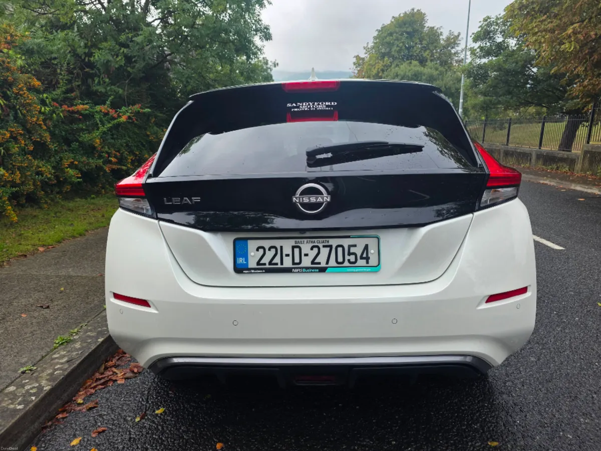 Nissan Leaf 40k EV SV Premium 40KW MY22 4DR - Image 4
