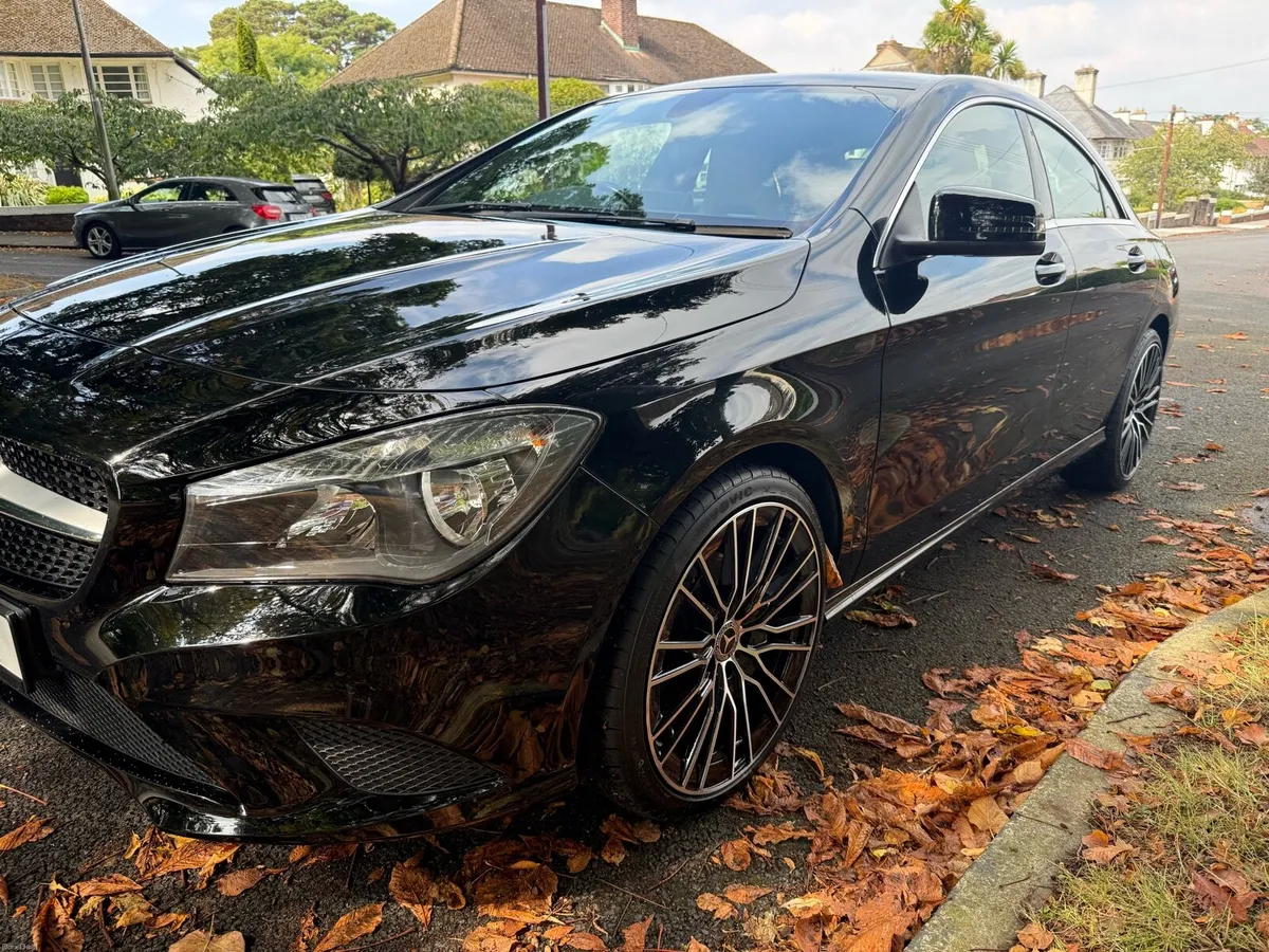 2016 Mercedes CLA 180 MANUAL 45500 KMS SUNROOF - Image 3