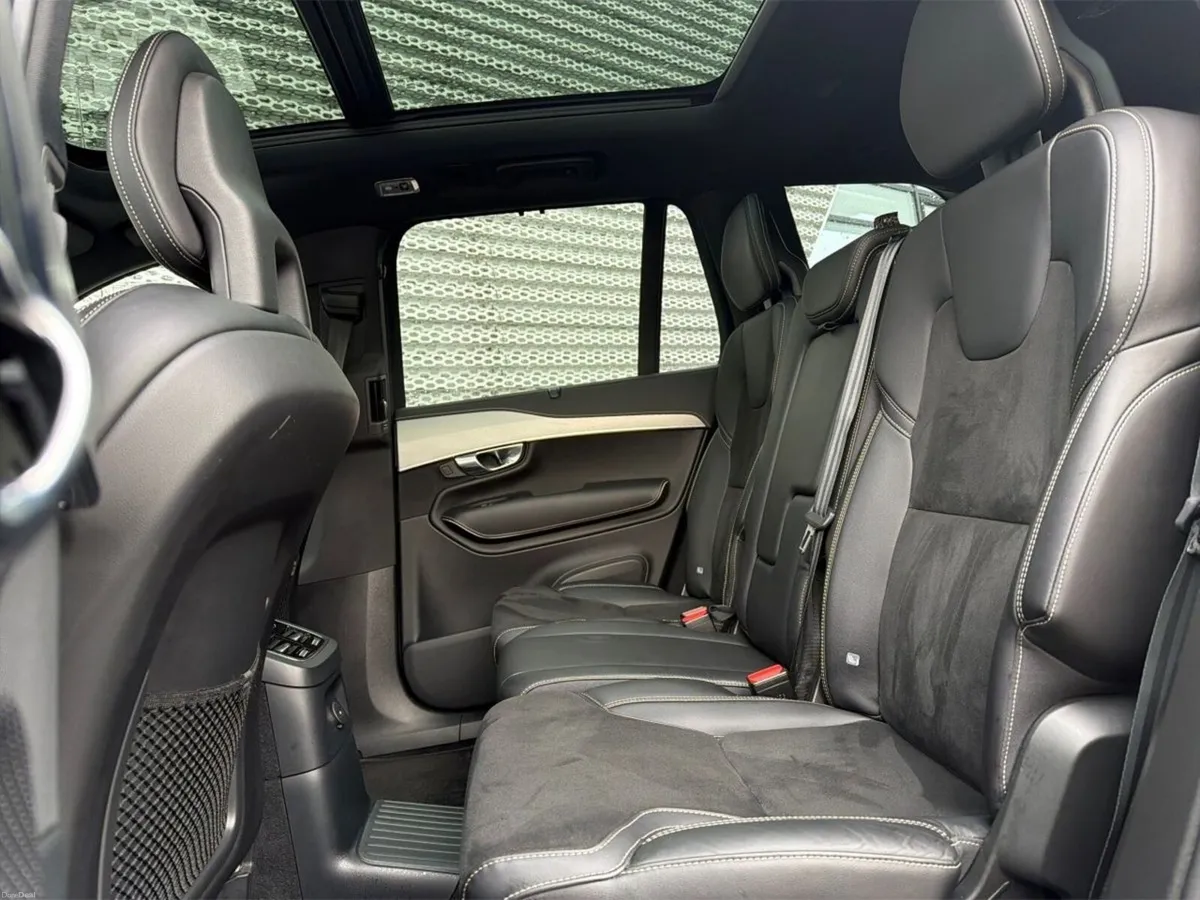 Volvo XC90 RECHARGE PHEV T8 (390hp) R-Design AWD - Image 6