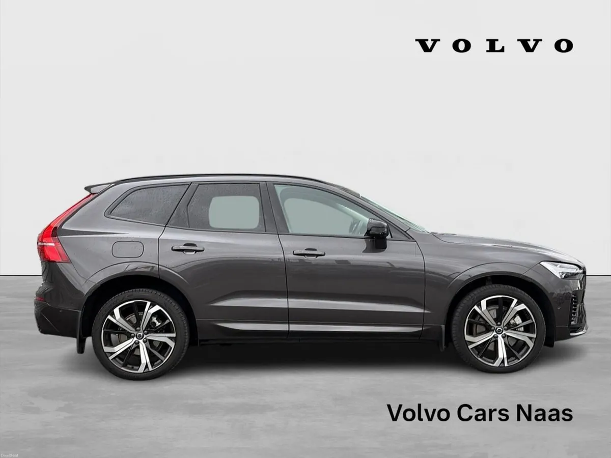 Volvo XC60 T6 PHEV AWD ULTRA - Image 3