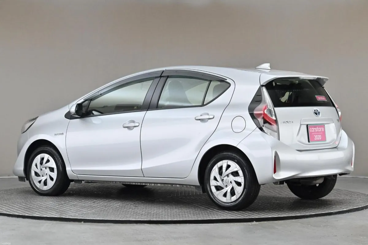 Toyota Aqua 1.5 VVT-i HYBRID **ANDROID CAR PLAYER* - Image 6