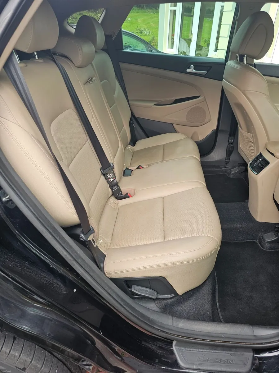 Hyundai Tucson Executive 2017 1.7 Diesel - Image 2