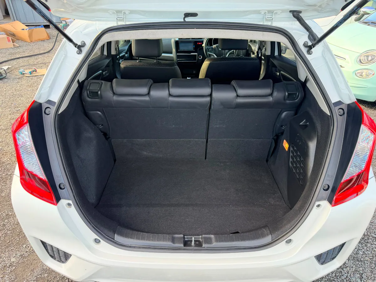 HONDA FIT - Image 4