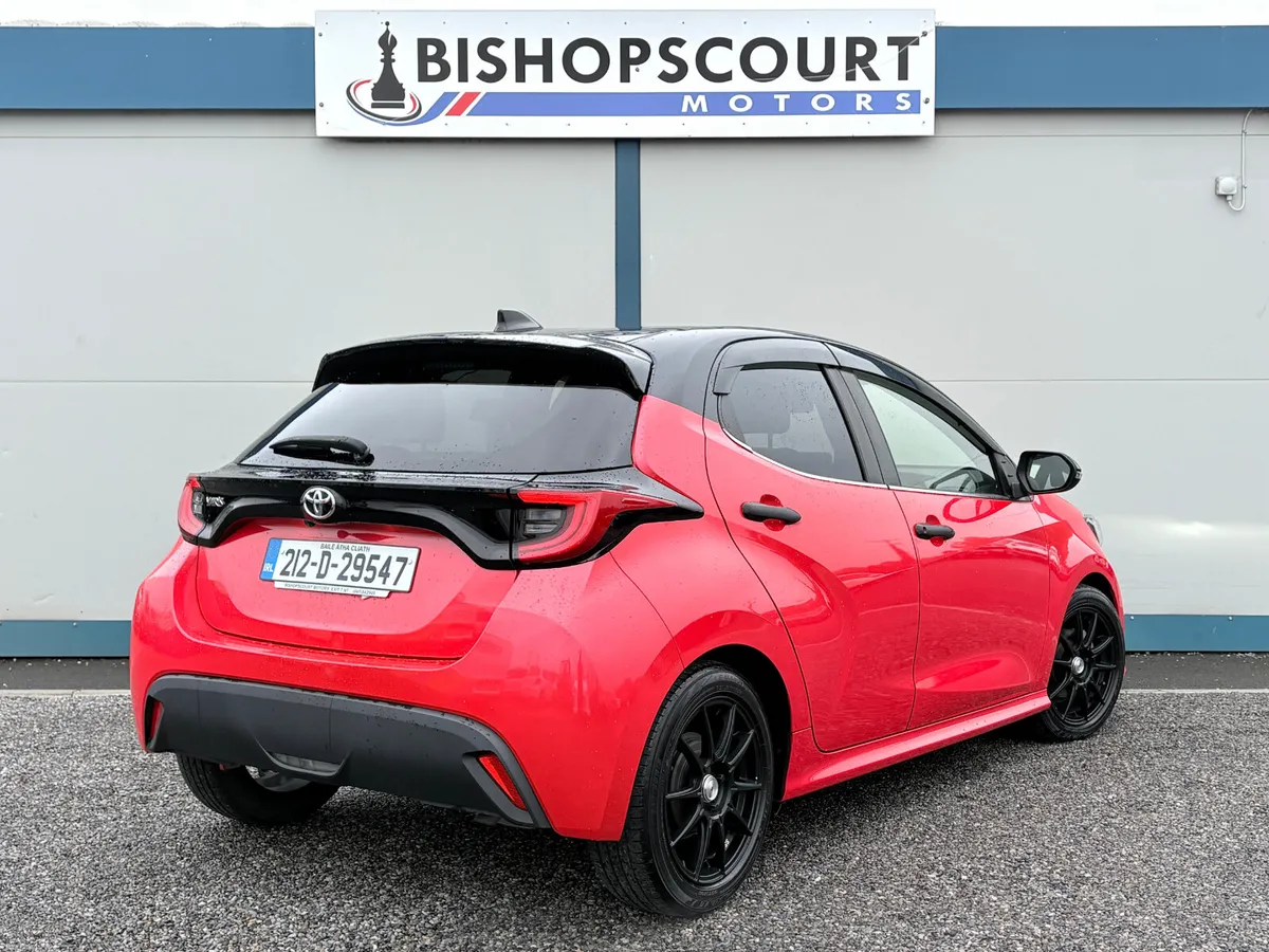 Toyota Yaris 2021 - Image 3