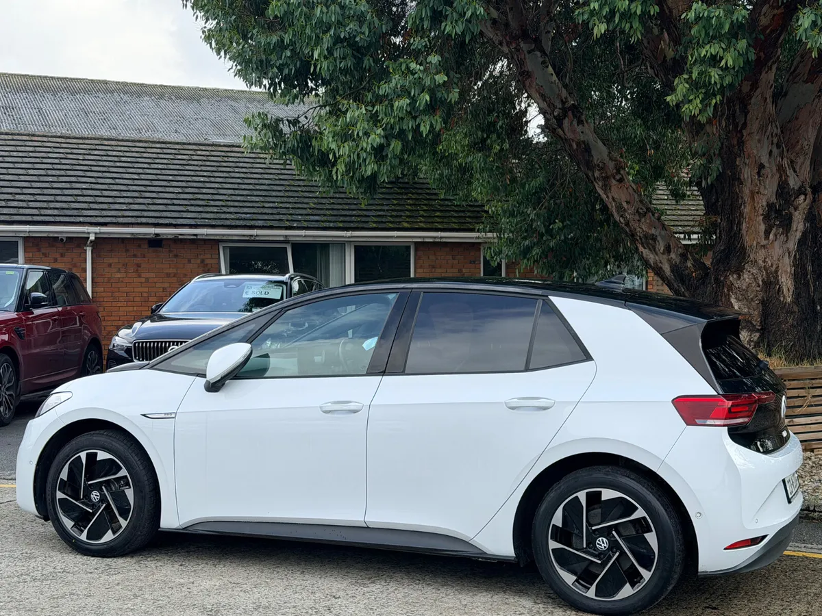 2023 Volkswagen ID.3 PRO. 58KWH..2 Keys - Image 5