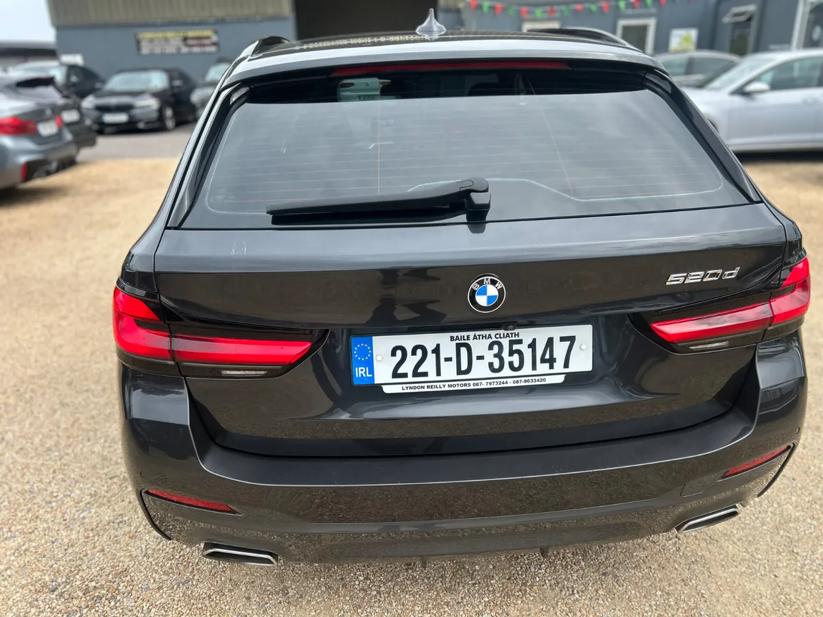 BMW 520 MSPORT TOURER - Image 5