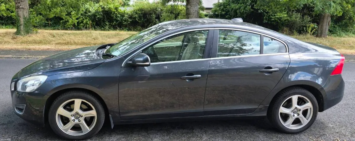 Volvo S60 . NEW NCT. Leather Luxe 1.6 version. - Image 4