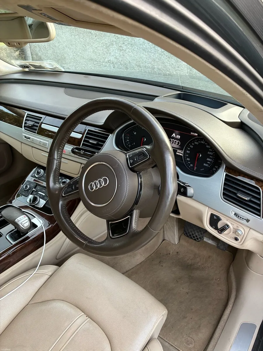 Audi A8 - Image 3
