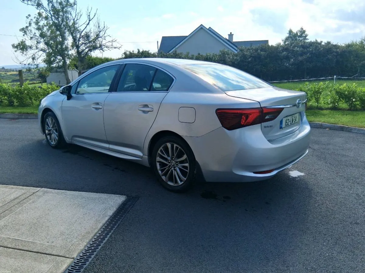 152 Toyota avensis diesel - Image 3
