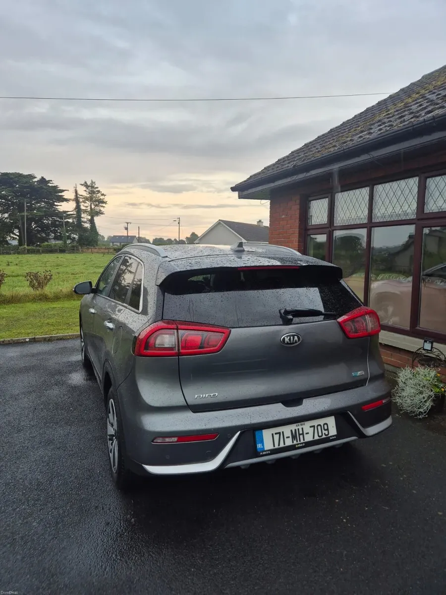 Kia Niro 2017 - Image 2