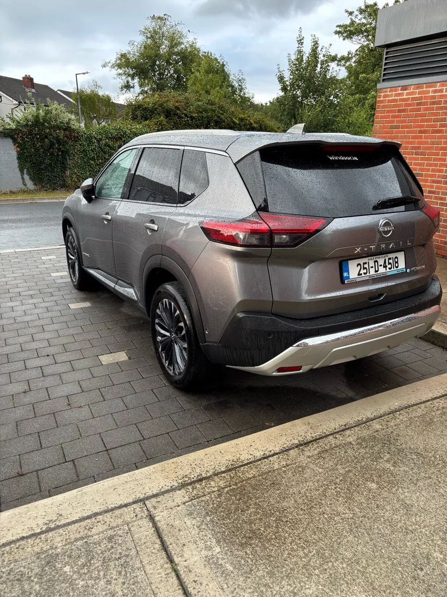 NISSAN X-TRAIL - Image 5