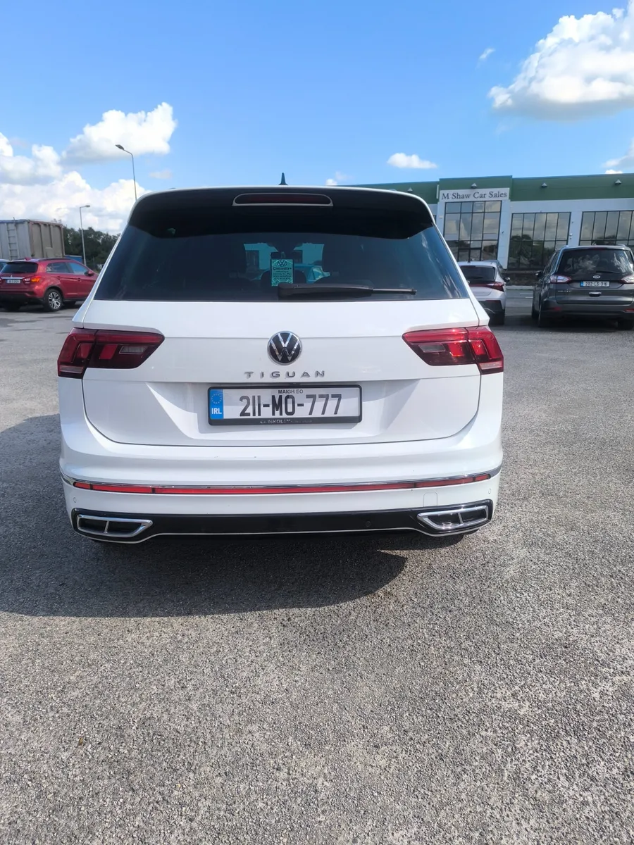 211 Volkswagen Tiguan 2.0 TDI R LINE. - Image 4
