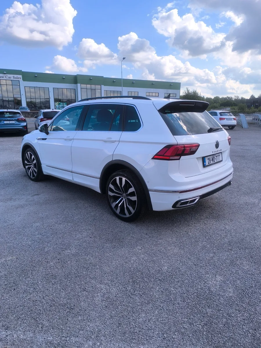 211 Volkswagen Tiguan 2.0 TDI R LINE. - Image 3