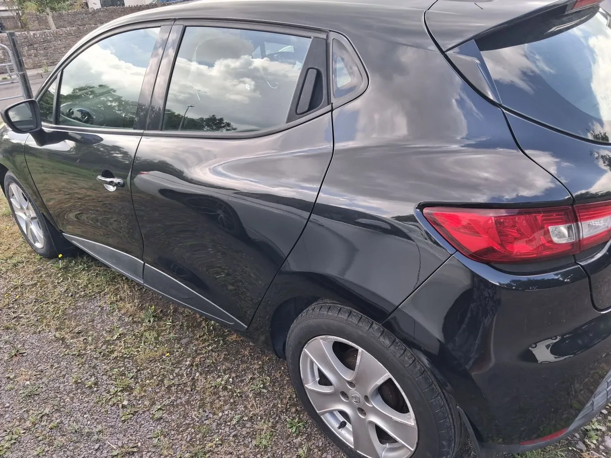 Renault Clio 2015 - Image 5
