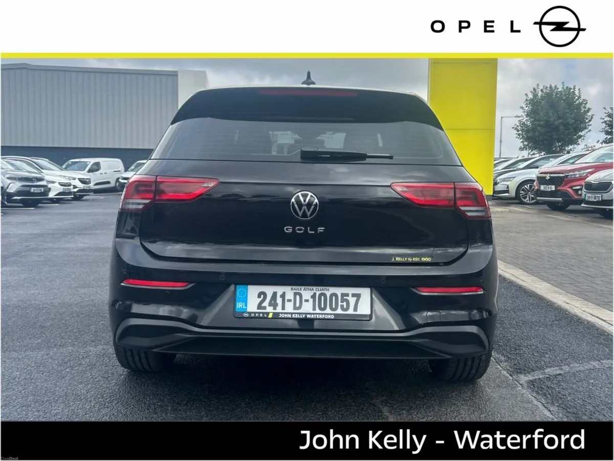 Volkswagen Golf 1.0 TSI 110HP Life - Image 5