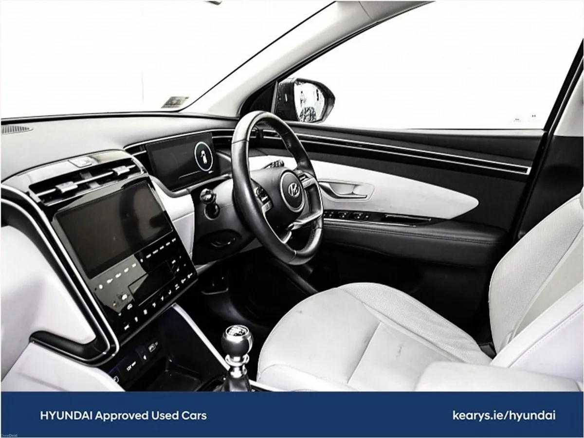 Hyundai Tucson 2WD Executive Plus - Image 5