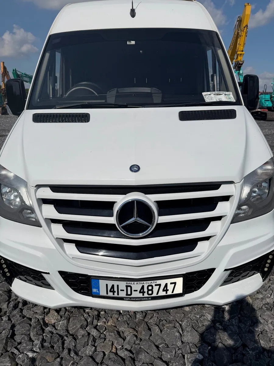 Mercedes Benz Sprinter - Image 1