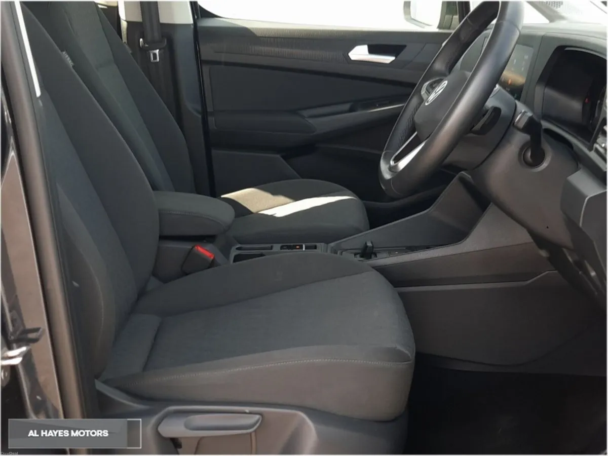 Volkswagen Caddy Maxi Life  AUTOMATIC 7SEATER 2.0T - Image 4