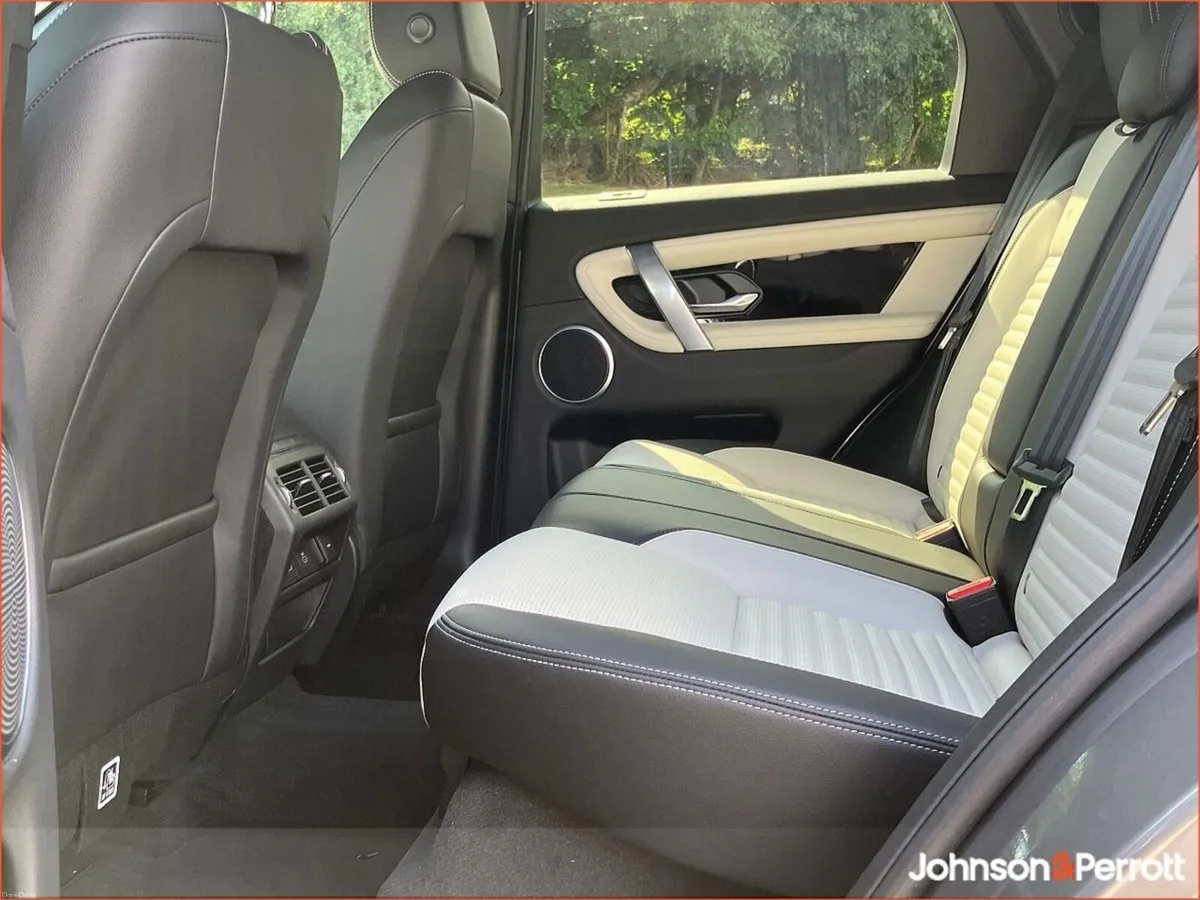 Land Rover Discovery Sport 1.5 I3 PHEV 269 PS Dyna - Image 5