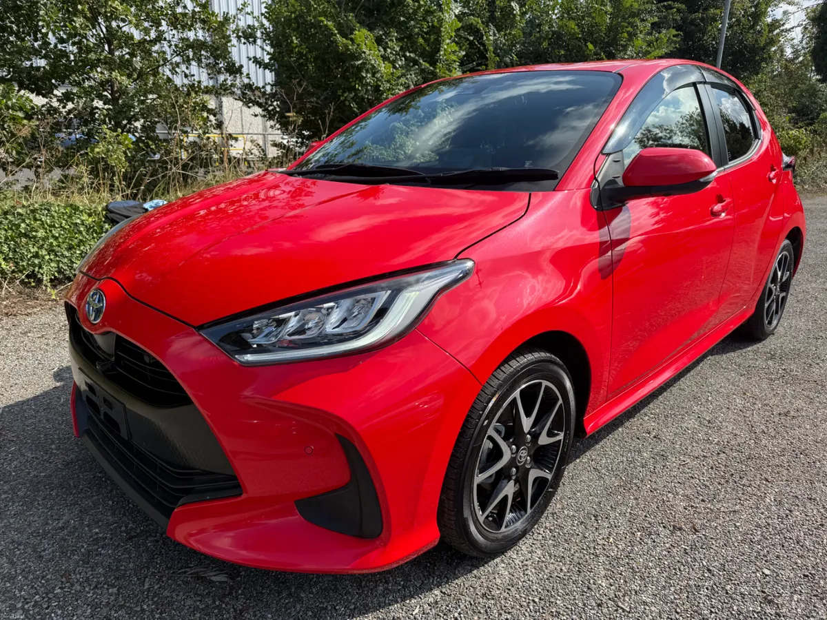 Toyota Yaris best spec low milege!!! - Image 2