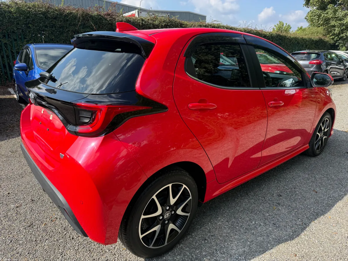 Toyota Yaris best spec low milege!!! - Image 4