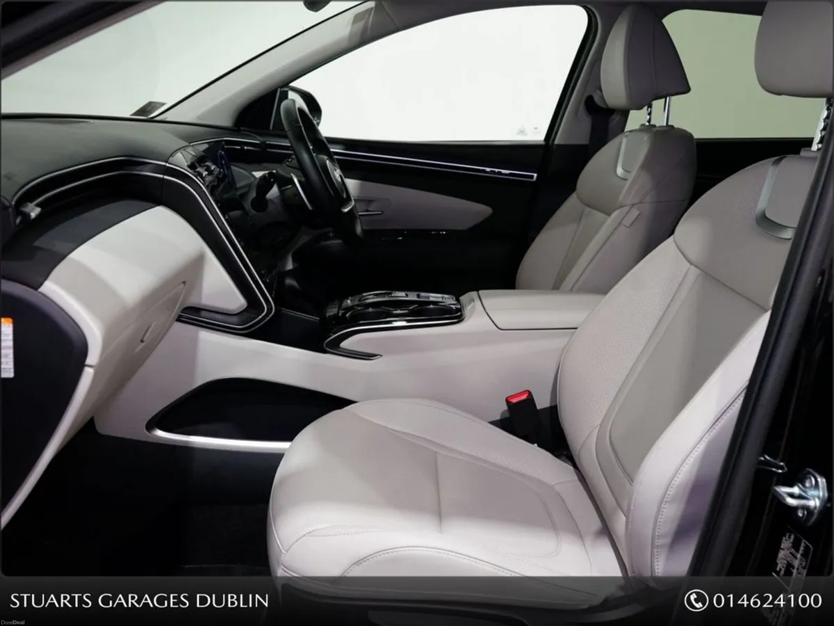 Hyundai Tucson Executive Phev 5DR Auto - Image 3