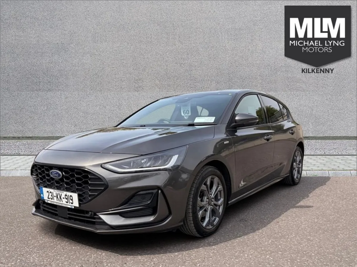 Ford Focus St-line 1.0T 125 M6 FWD 4DR - Image 3