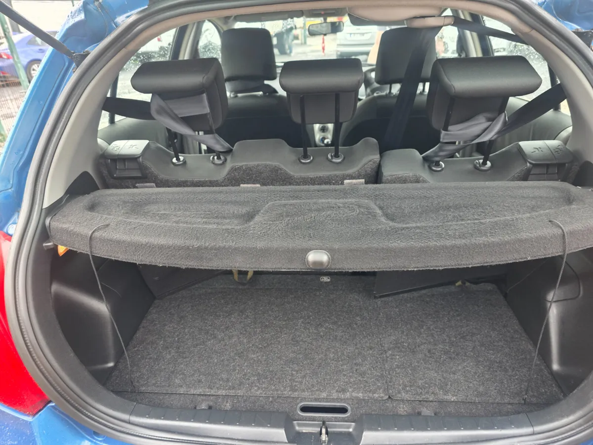 Toyota Yaris 2007 - Image 6