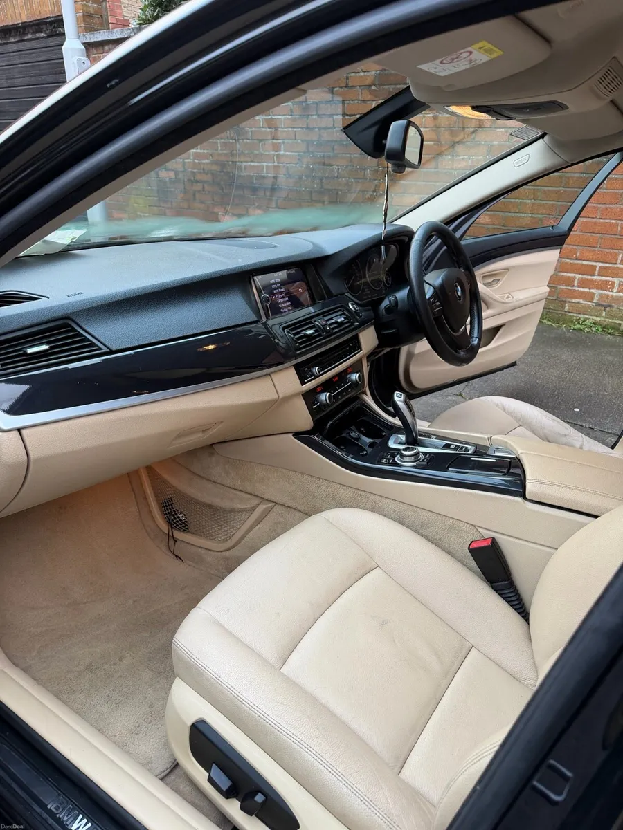 BMW 5 Series - 518d touring (f11) - Image 6