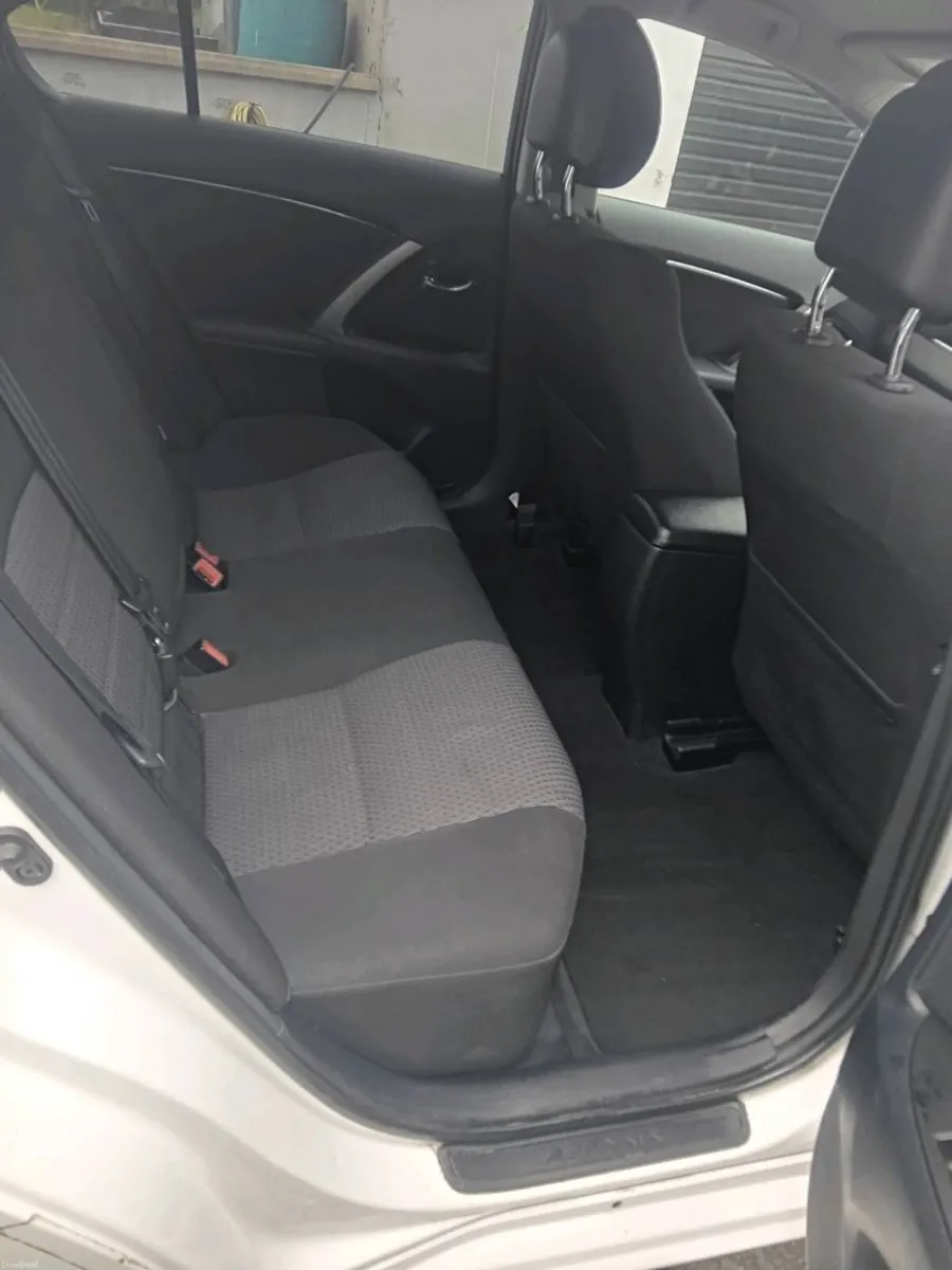 2014 Toyota Avensis D4D 2.0lt - Image 6