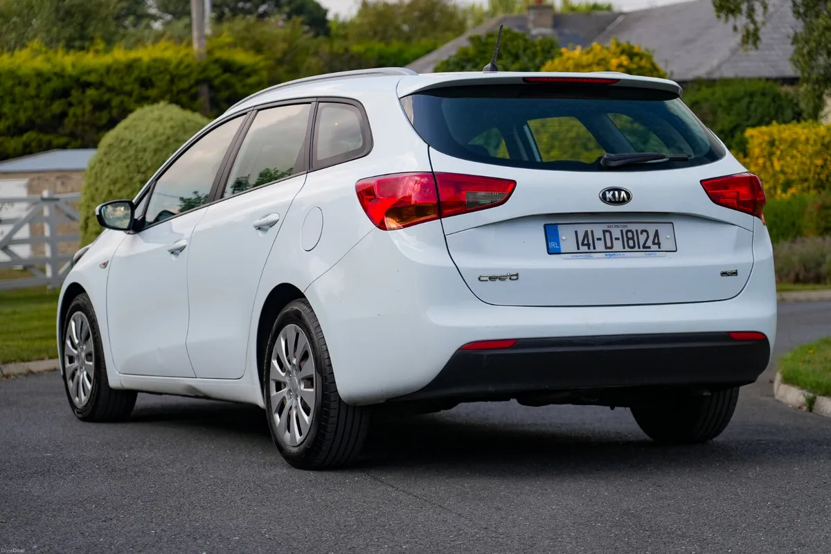 2014 Kia Ceed 1.6 Diesel Manual Estate - Image 3