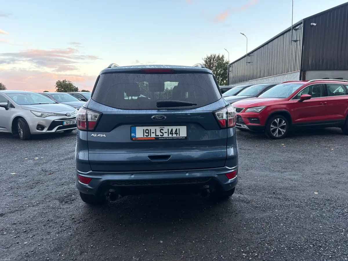 Ford Kuga - Image 2
