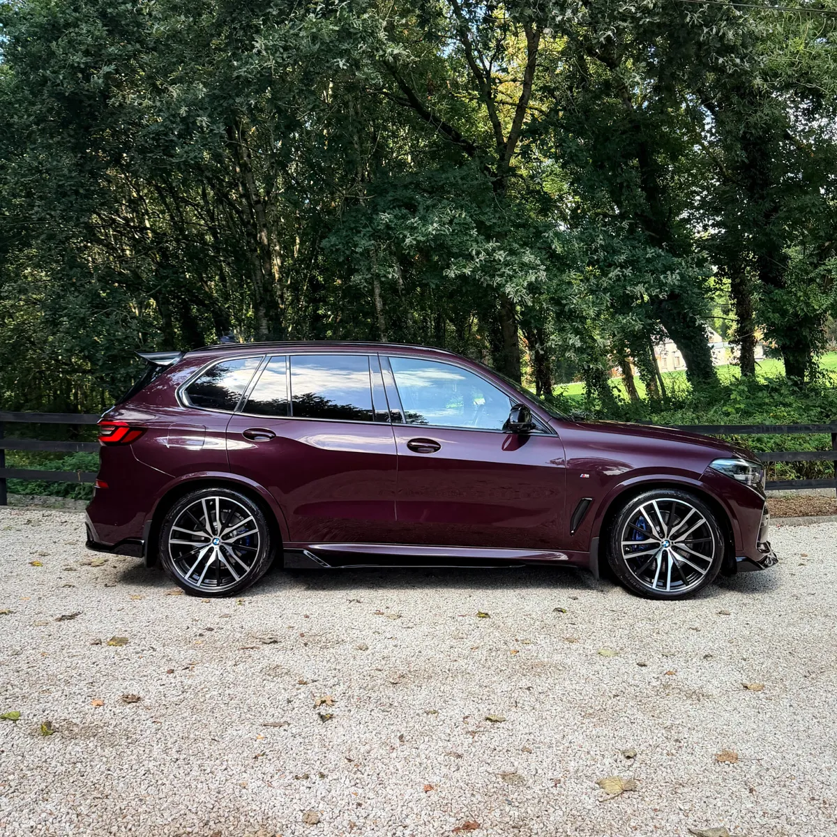 2021 (211) BMW X5 xDrive45e M Sport Pro *INDIVIDUA - Image 4