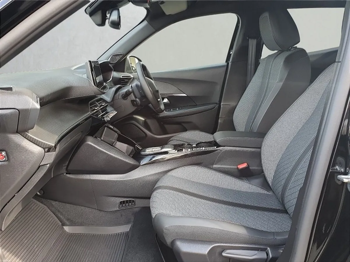Peugeot 2008 400KM RANGE ** ALLURE ** DEMO SALE ON - Image 6